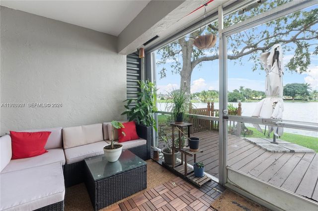 796 Banks Rd 796, Coconut Creek, FL 33063