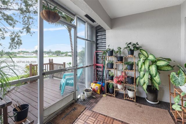 796 Banks Rd 796, Coconut Creek, FL 33063