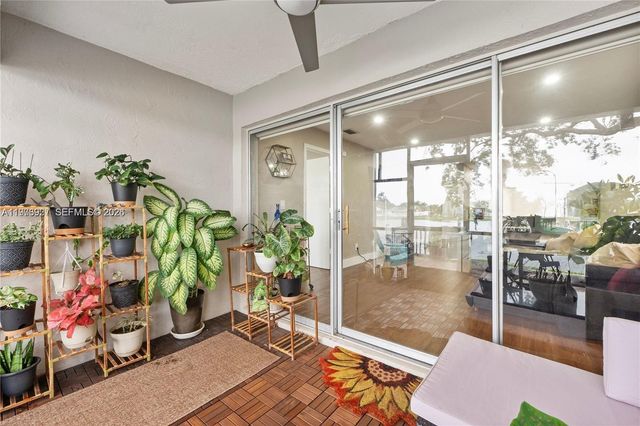 796 Banks Rd 796, Coconut Creek, FL 33063