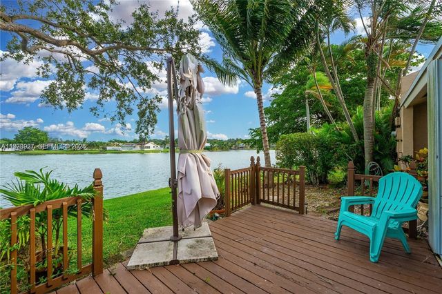 796 Banks Rd 796, Coconut Creek, FL 33063