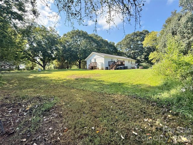 715 Grandview Road, Clover, SC 29710