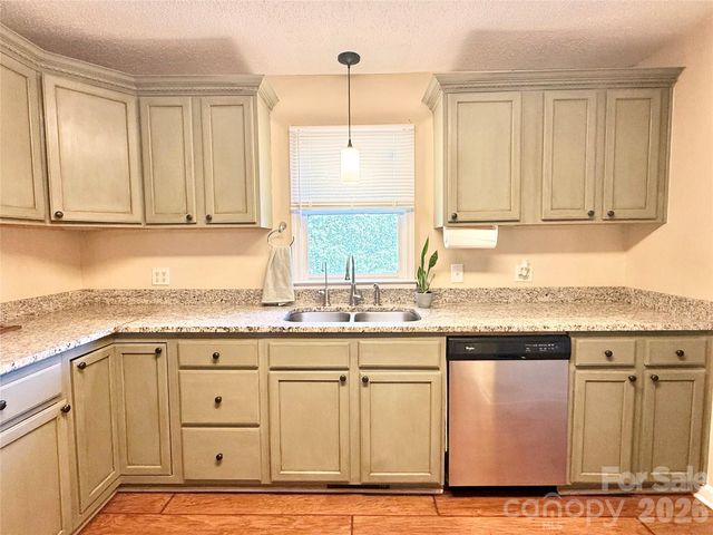 715 Grandview Road, Clover, SC 29710
