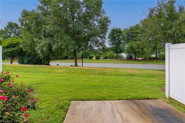 139 Penry Lane, Clemmons, NC 27012