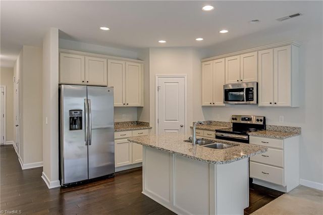 139 Penry Lane, Clemmons, NC 27012