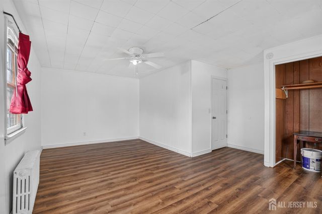 127 S Pine Avenue, South Amboy, NJ 08879
