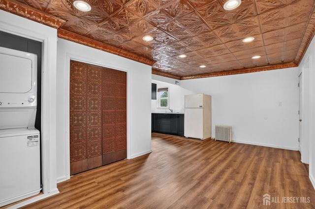 127 S Pine Avenue, South Amboy, NJ 08879