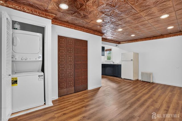 127 S Pine Avenue, South Amboy, NJ 08879