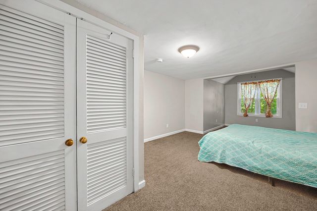 1100 Roosevelt Ave, Springfield, MA 01109