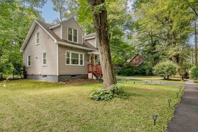 1100 Roosevelt Ave, Springfield, MA 01109