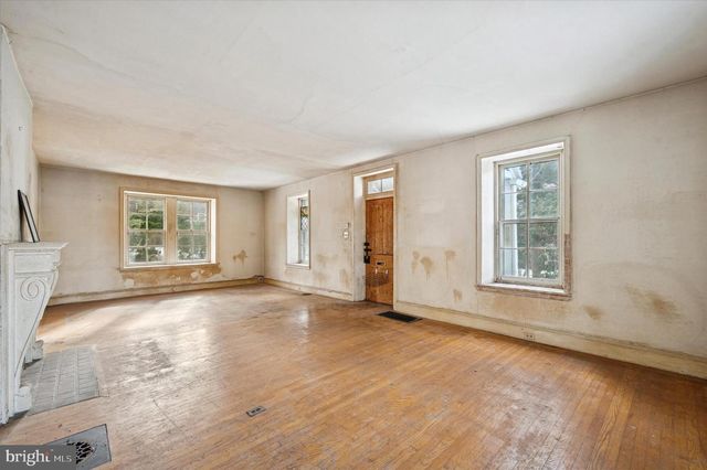 264 W WASHINGTON LN, Philadelphia, PA 19144