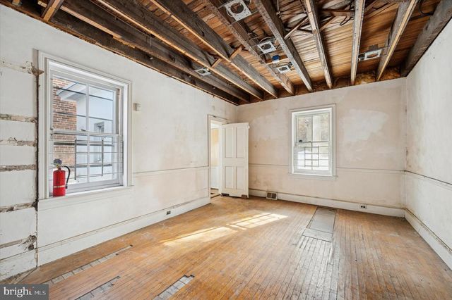 264 W WASHINGTON LN, Philadelphia, PA 19144