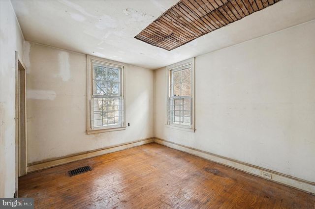 264 W WASHINGTON LN, Philadelphia, PA 19144