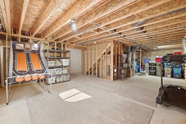4400 Little Creek Court, Cedar Springs, MI 49319