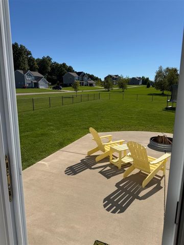 4400 Little Creek Court, Cedar Springs, MI 49319