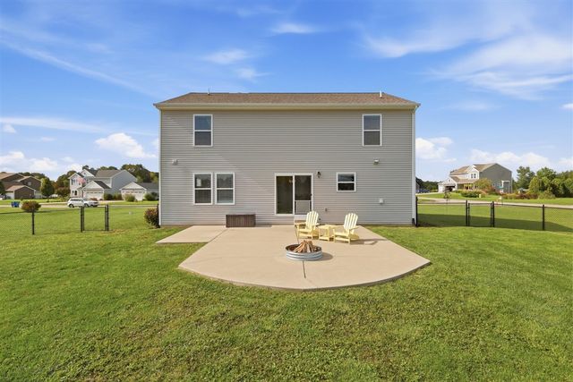 4400 Little Creek Court, Cedar Springs, MI 49319