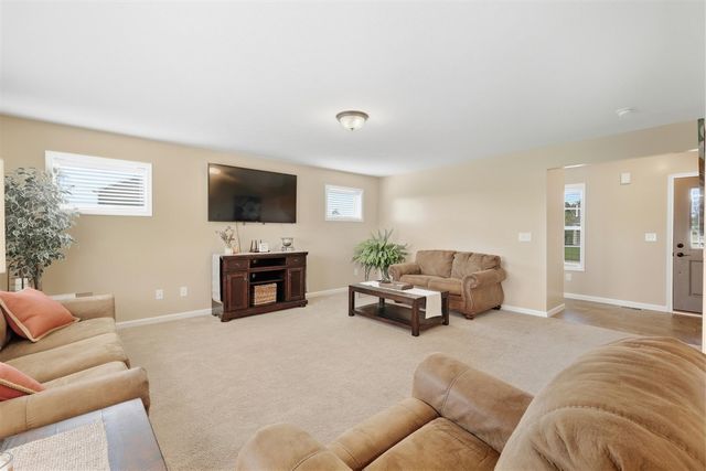 4400 Little Creek Court, Cedar Springs, MI 49319