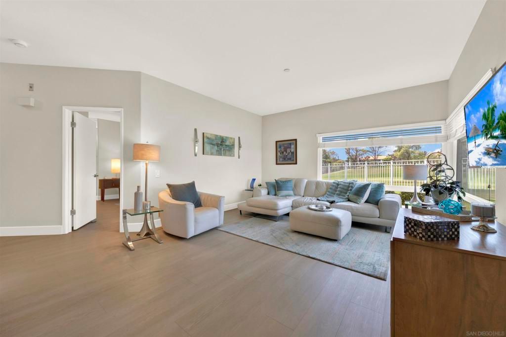 12122 Royal Birkdale Row 103, San Diego, CA 92128 — photo 4