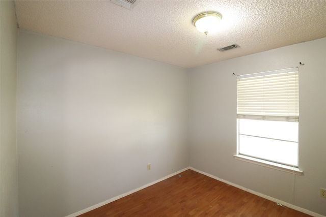 7340 Folkstone Drive, Forest Hill, TX 76140