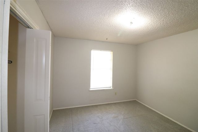 7340 Folkstone Drive, Forest Hill, TX 76140