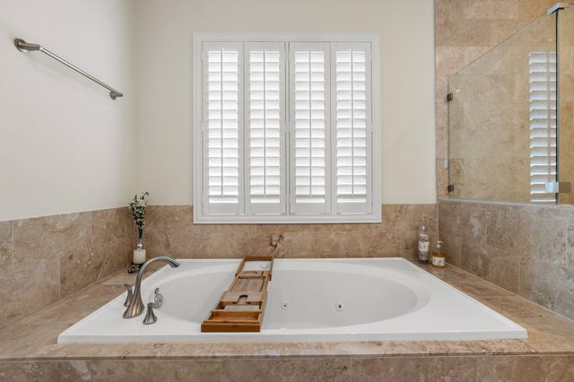 4205 Koehler Street B, Houston, TX 77007