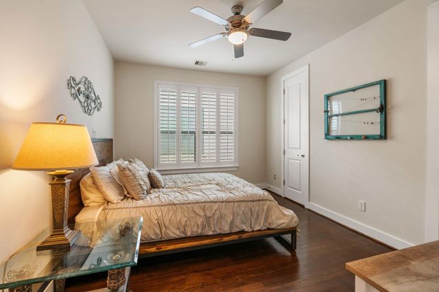 4205 Koehler Street B, Houston, TX 77007