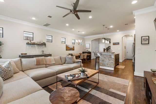 4205 Koehler Street B, Houston, TX 77007