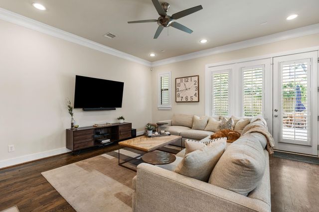 4205 Koehler Street B, Houston, TX 77007