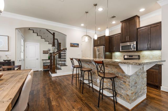 4205 Koehler Street B, Houston, TX 77007