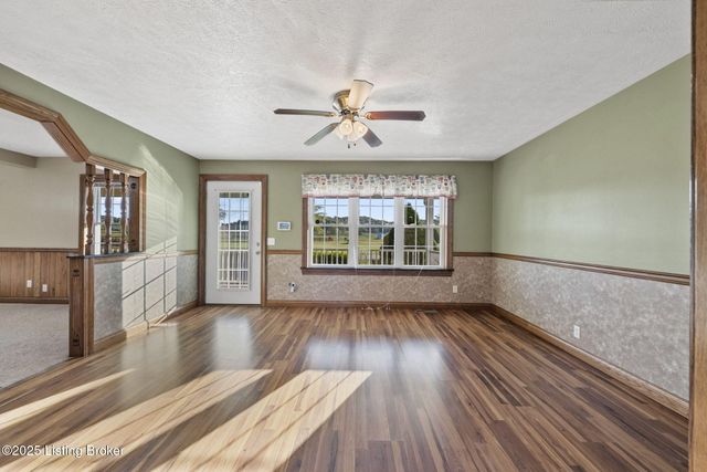 4977 Wax Rd, Clarkson, KY 42726