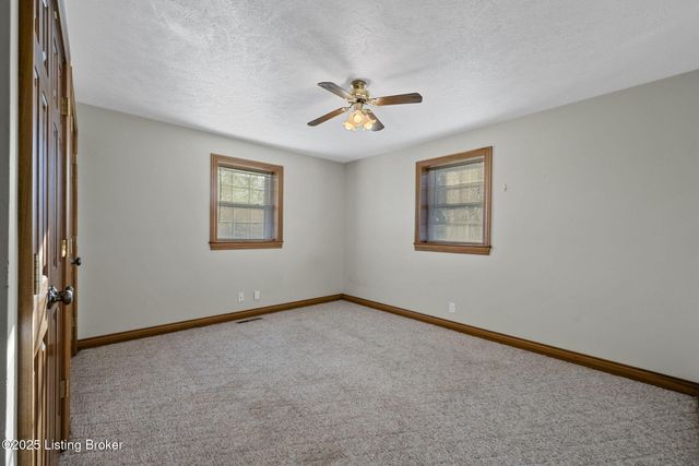 4977 Wax Rd, Clarkson, KY 42726