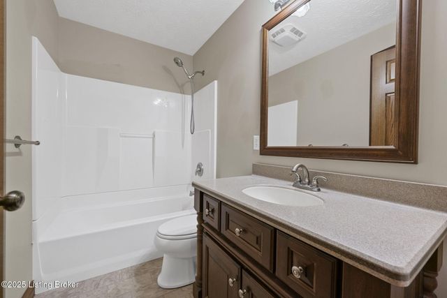 4977 Wax Rd, Clarkson, KY 42726