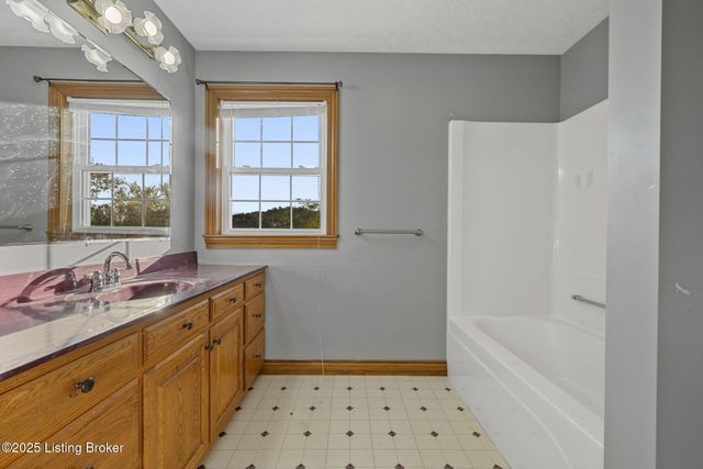 4977 Wax Rd, Clarkson, KY 42726