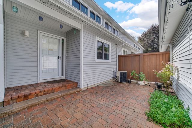 368 Dogwood Terrace, Buffalo Grove, IL 60089