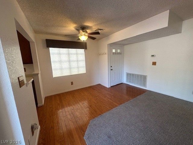 4812 Nara Vista Way 204, Las Vegas, NV 89103