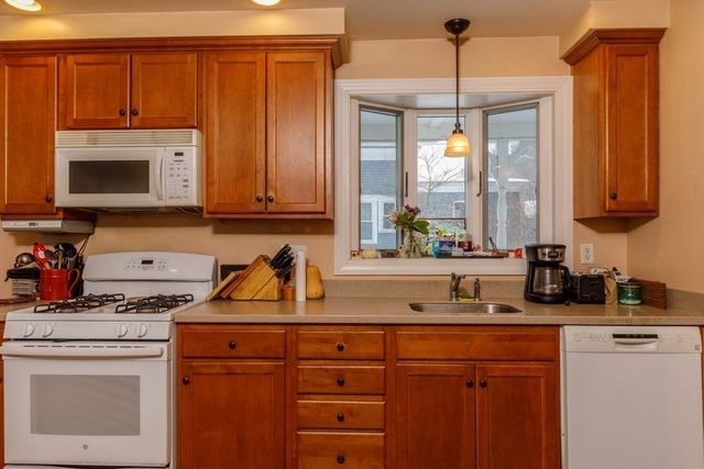 158 Hall Street, Leominster, MA 01453