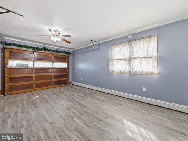 544 MENTZER AVE, Chambersburg, PA 17201