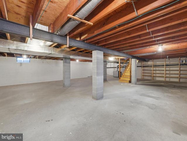 544 MENTZER AVE, Chambersburg, PA 17201