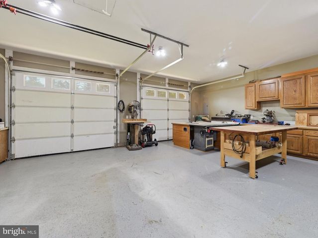 544 MENTZER AVE, Chambersburg, PA 17201