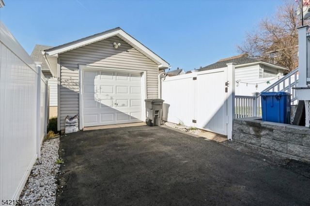 100 Tiona Ave, Belleville Twp., NJ 07109