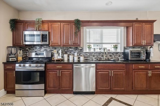 100 Tiona Ave, Belleville Twp., NJ 07109