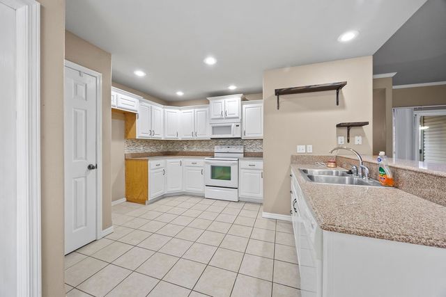 20 Westmorland Drive, Bella Vista, AR 72714