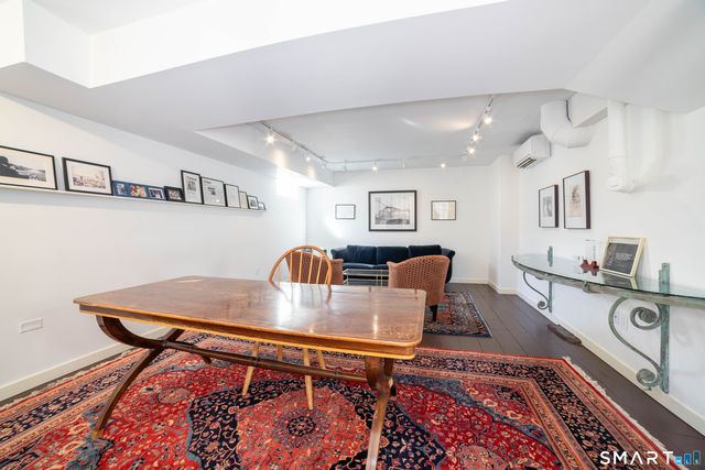 15 Edgehill Road, New Haven, CT 06511