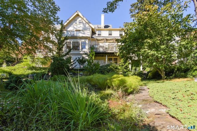 15 Edgehill Road, New Haven, CT 06511