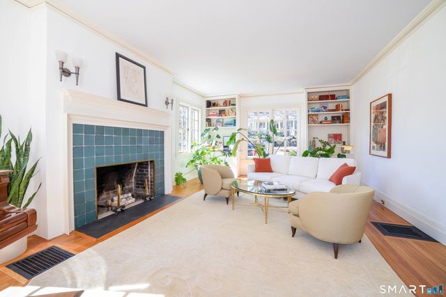 15 Edgehill Road, New Haven, CT 06511