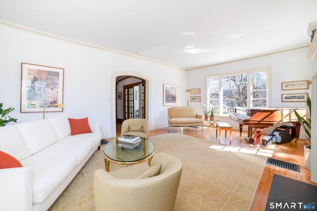 15 Edgehill Road, New Haven, CT 06511