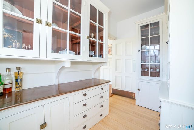 15 Edgehill Road, New Haven, CT 06511