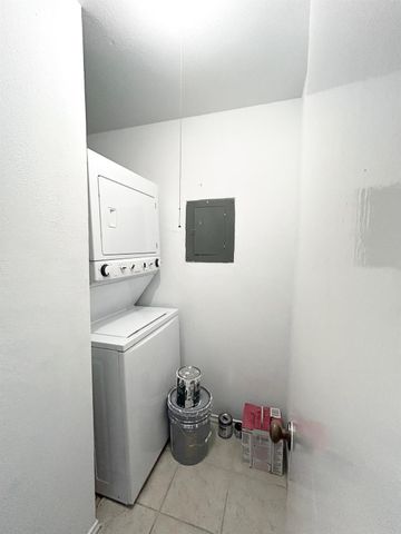1103 Dulles Avenue 1801, Stafford, TX 77477
