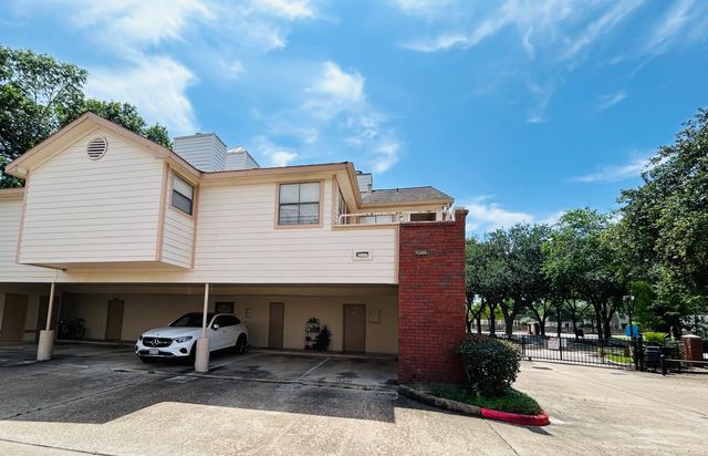 1103 Dulles Avenue 1801, Stafford, TX 77477