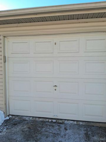 3383 Emerald Lakes Drive, Green Twp, OH 45211