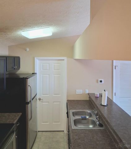 3383 Emerald Lakes Drive, Green Twp, OH 45211